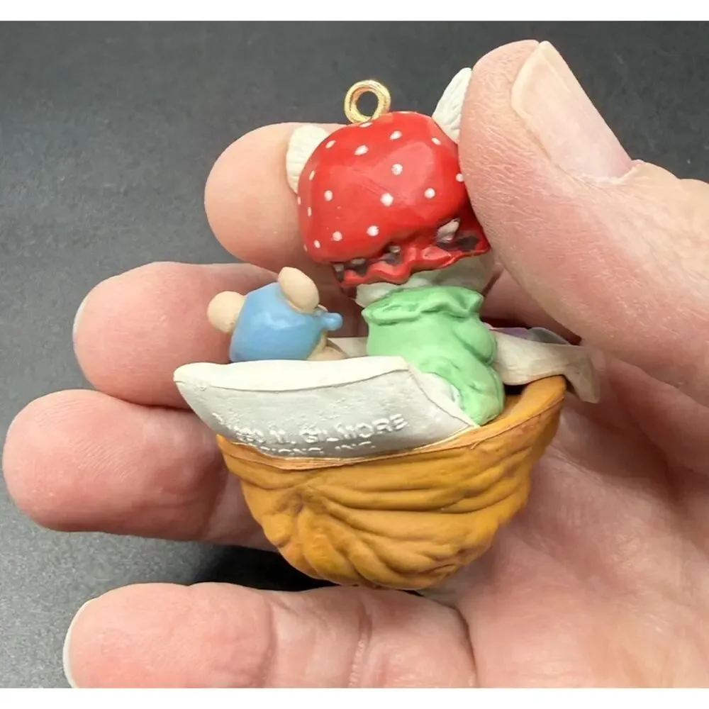 Carlton Cards Heirloom 1990 Visions of Sugar Plums Mouse Ornament No Box -LO17